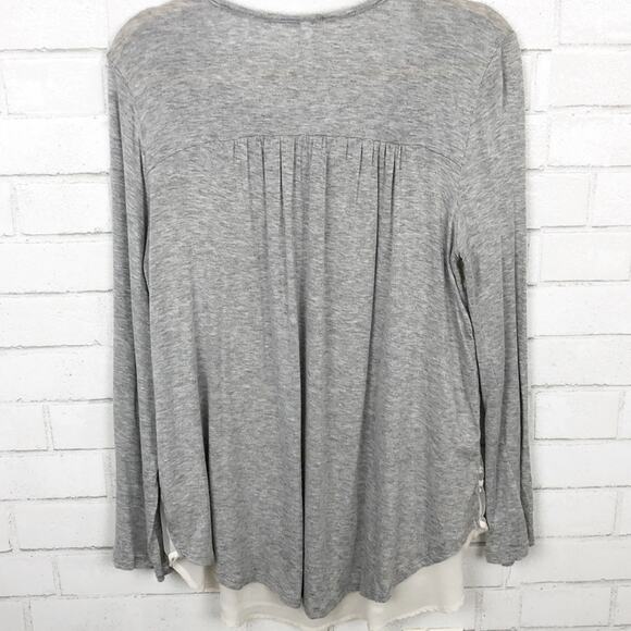 Xhilaration Embroidered Lace Front Long Sleeve Blouse in Gray Cream Size Medium - Picture 5 of 8